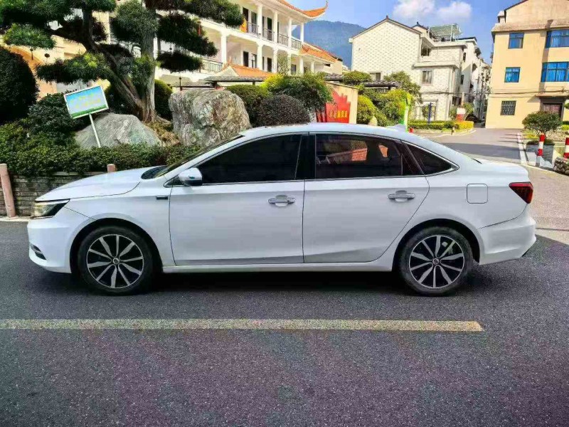 金华17年荣威i66