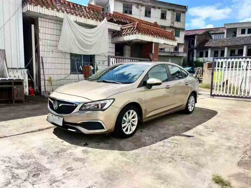 温州18年别克威朗3