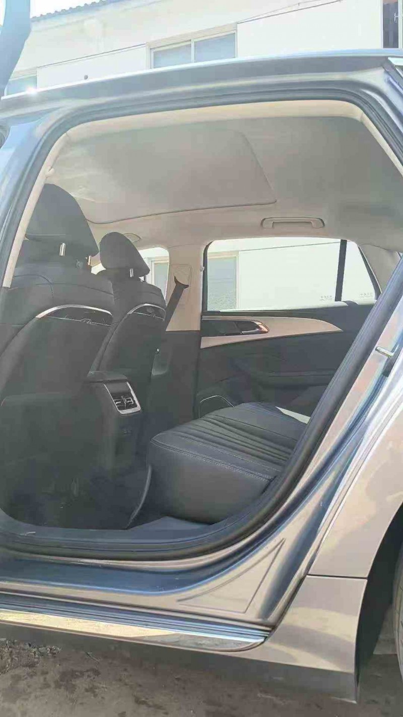 嘉兴24年红旗H55