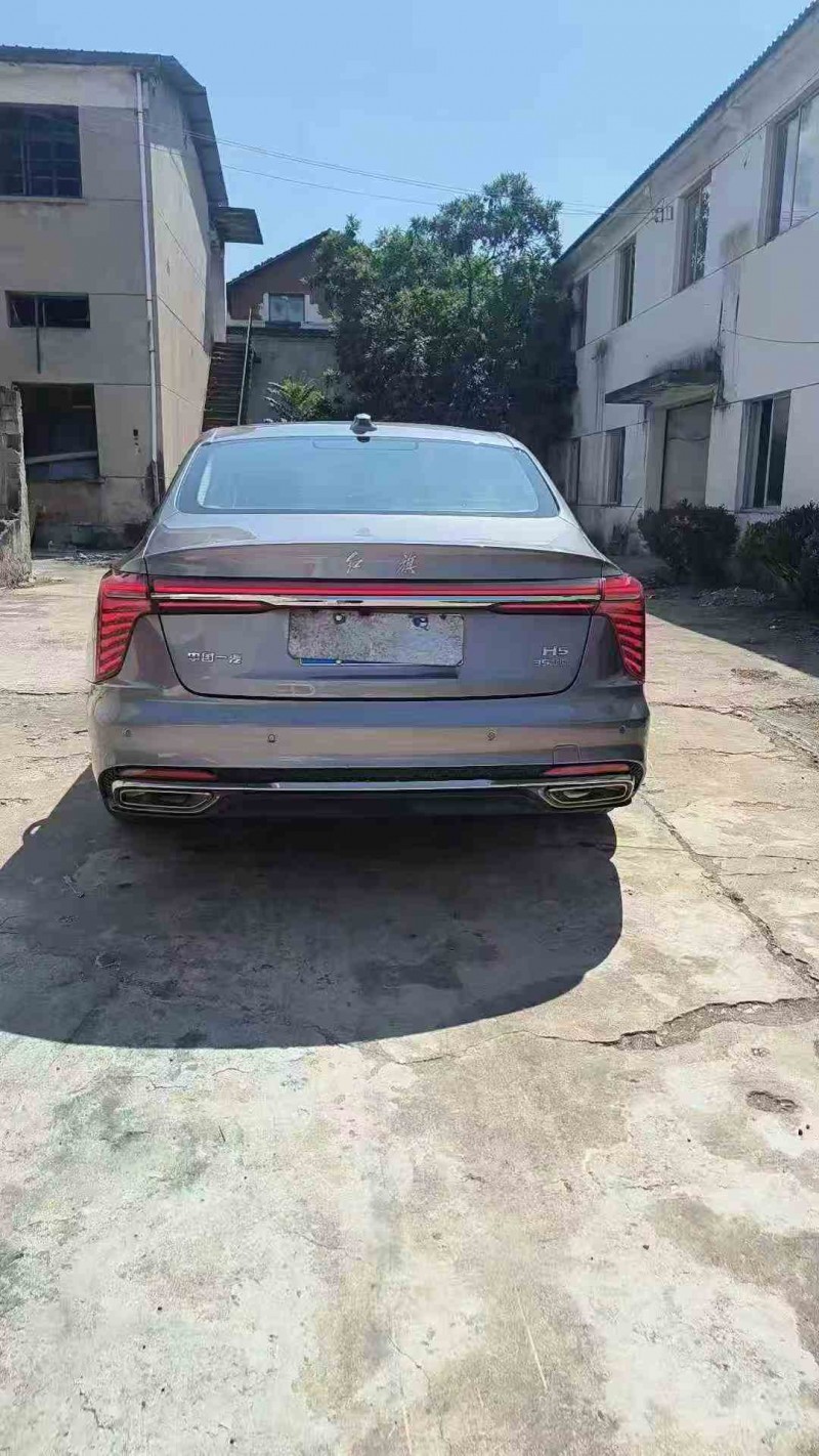 嘉兴24年红旗H57