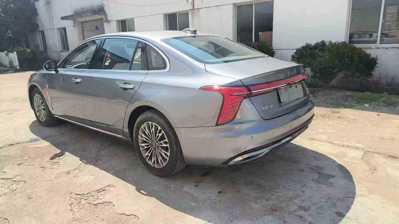 嘉兴24年红旗H58