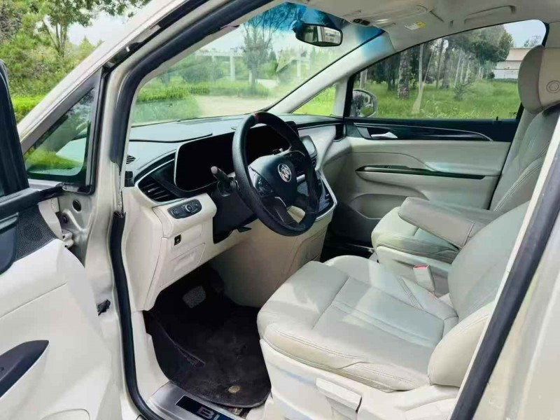 青岛20年别克GL85