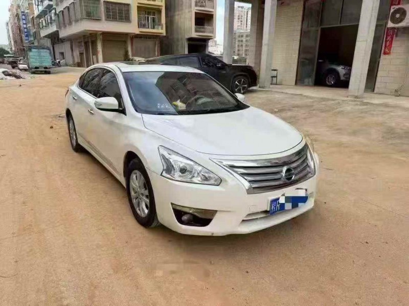 梧州14年日产天籁2