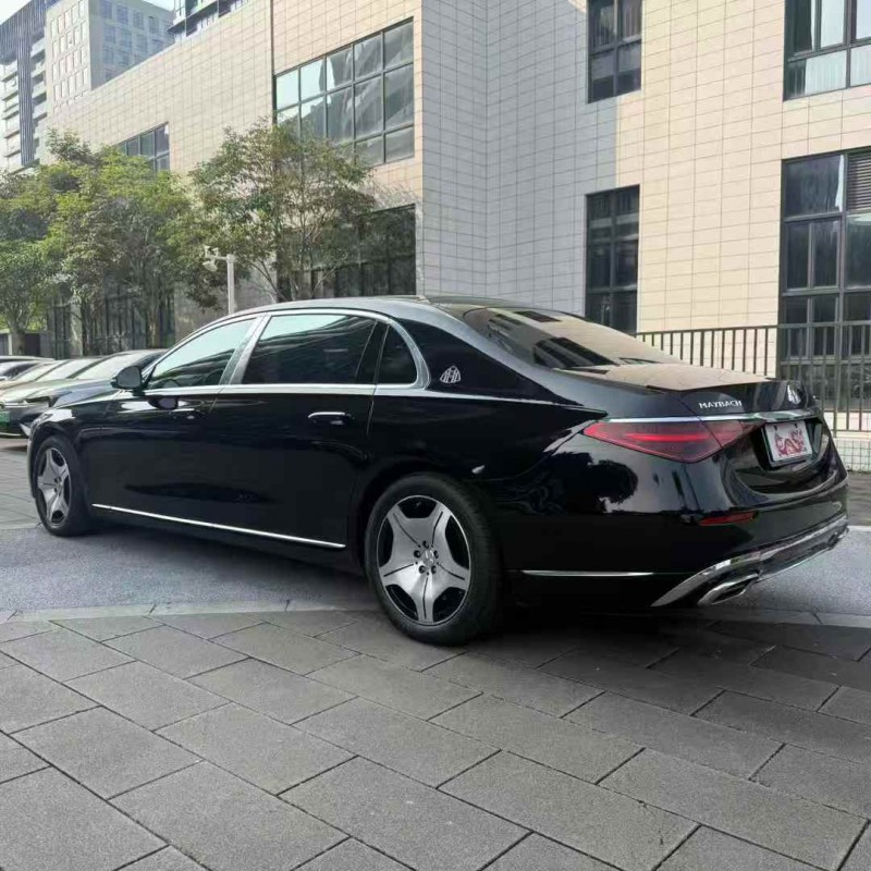 佛山23年奔驰迈巴赫S级8