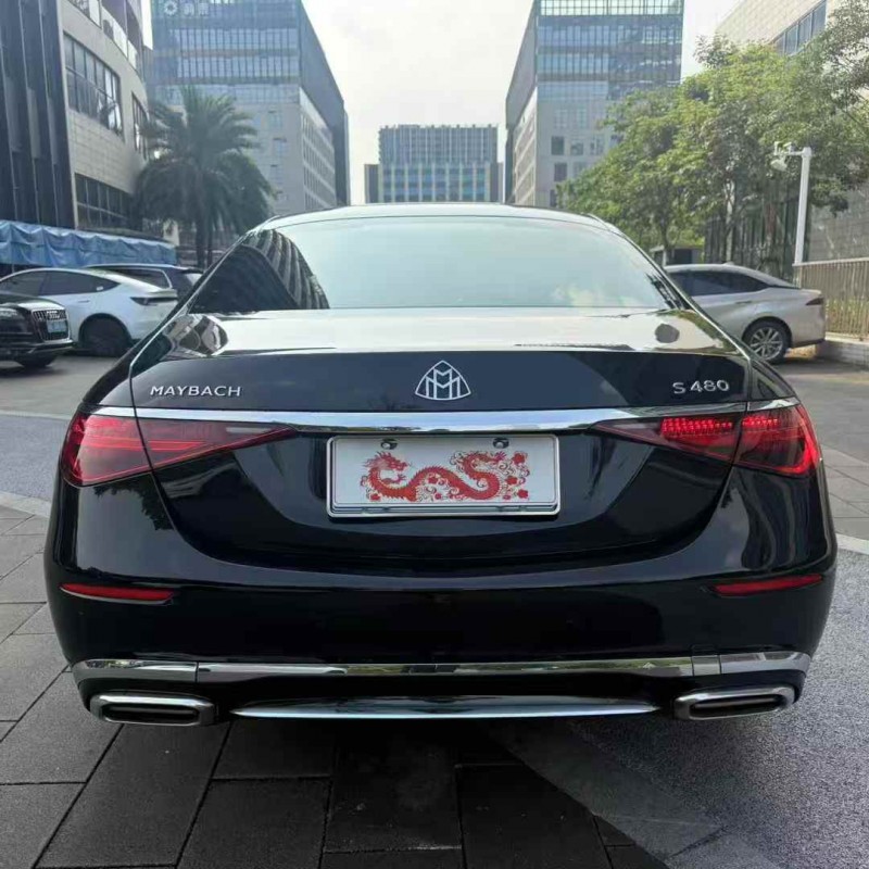 佛山23年奔驰迈巴赫S级9
