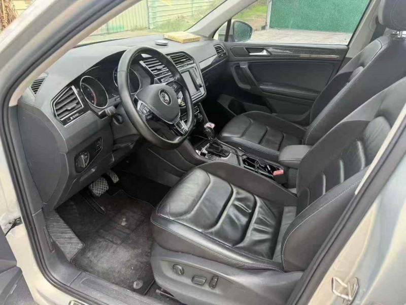 佛山18年大众途观5