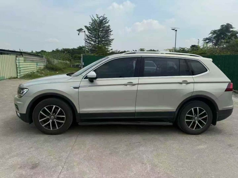 佛山18年大众途观7