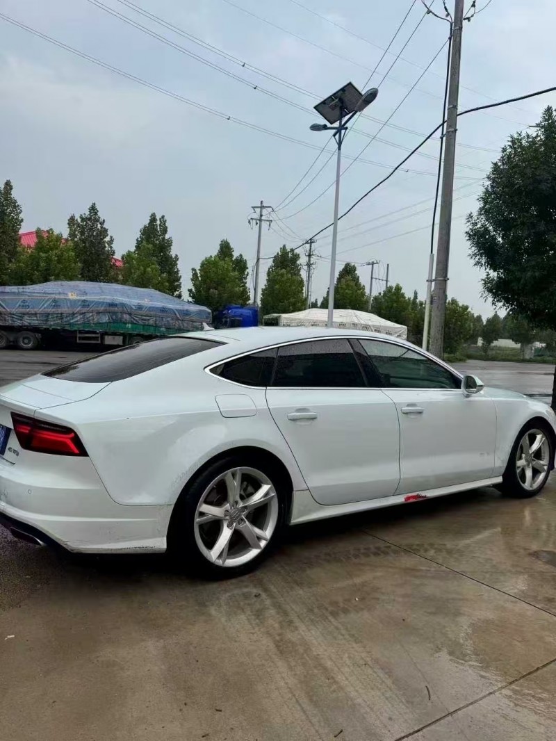 青岛17年奥迪A7L8