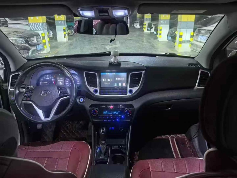 武汉17年现代途胜4