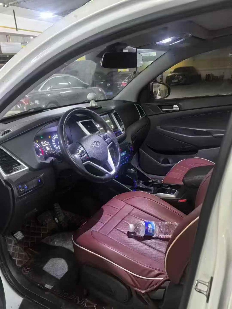 武汉17年现代途胜5