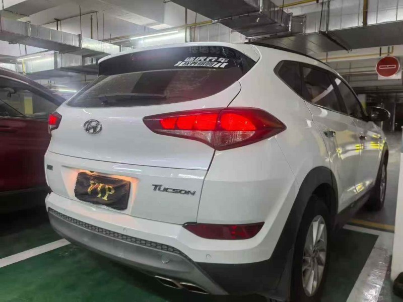 武汉17年现代途胜7