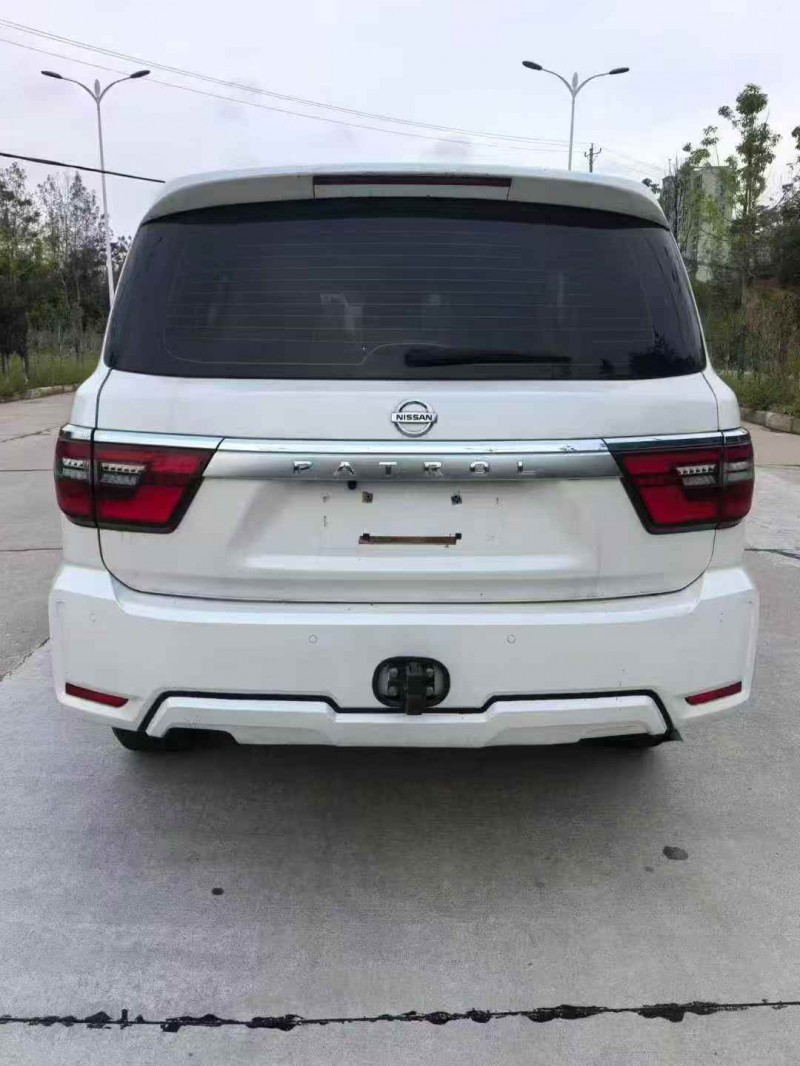 宜昌21年日产途乐9