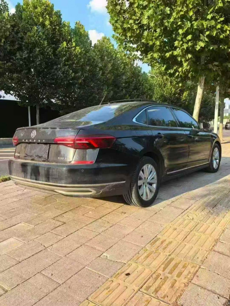 黄石19年大众帕萨特8