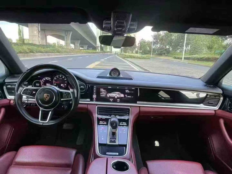 珠海20年保时捷帕拉梅拉2