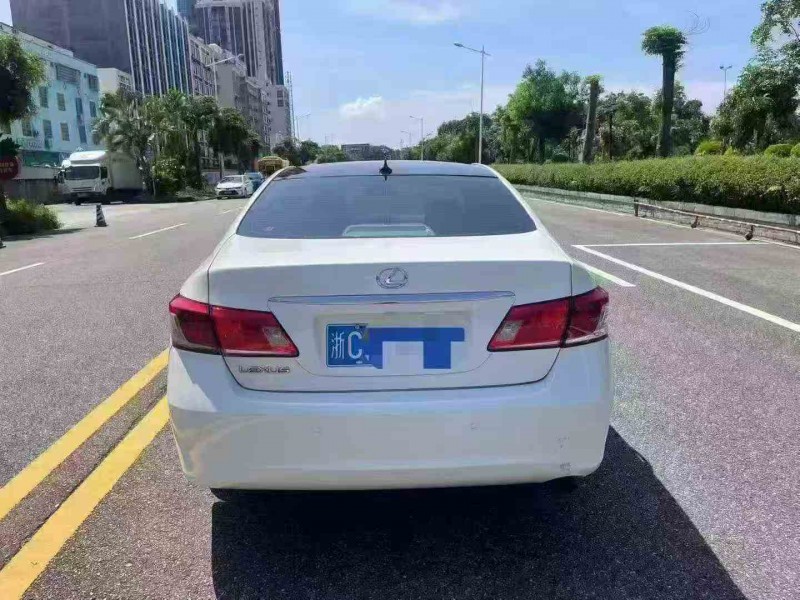 江门12年雷克萨斯ES9