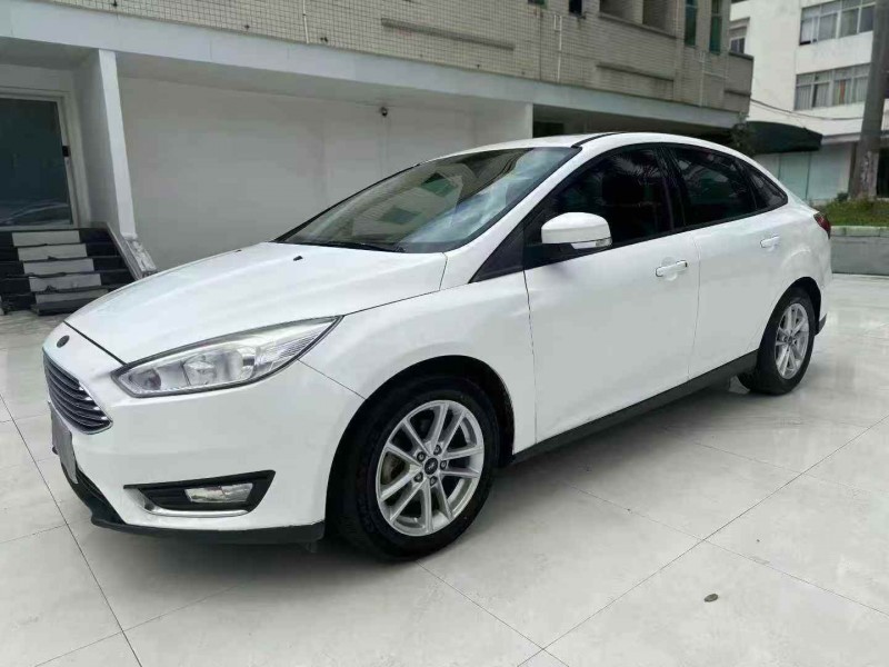 佛山17年福特福克斯3