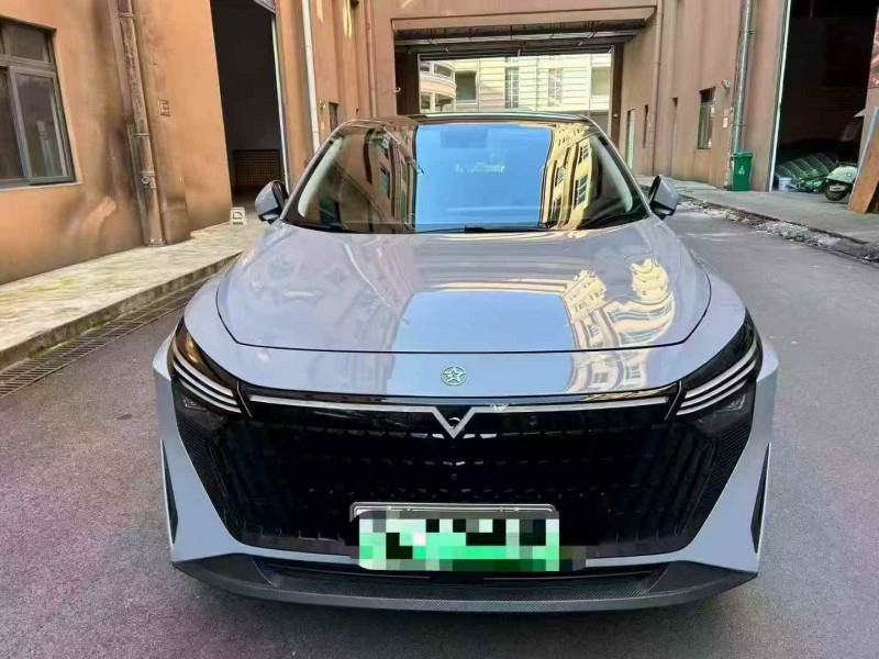 重庆23年启辰大V1