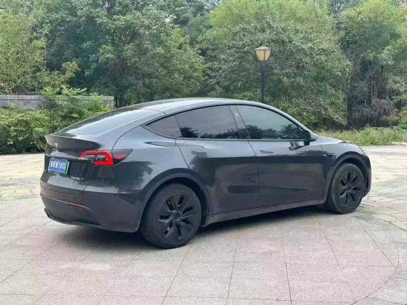 淄博24年特斯拉MODEL Y7