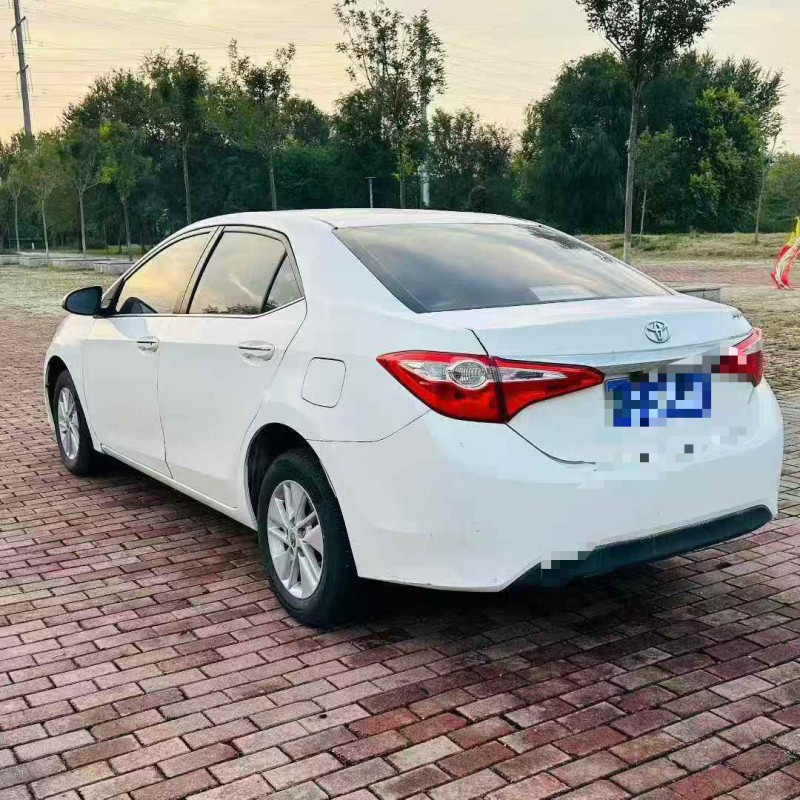 青岛18年丰田雷凌9