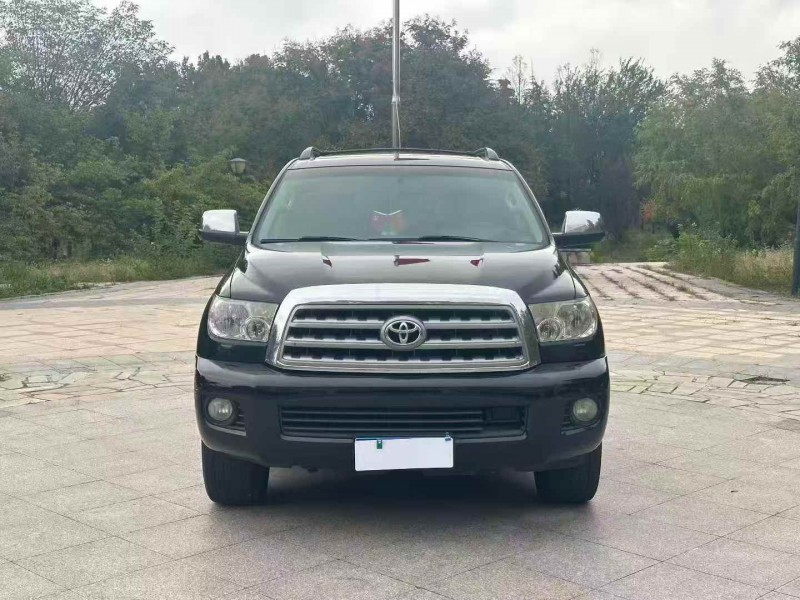 东营10年丰田红杉1