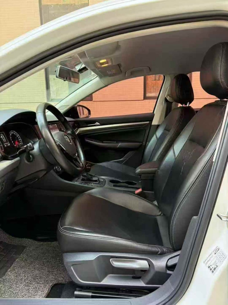 邯郸19年大众宝来4