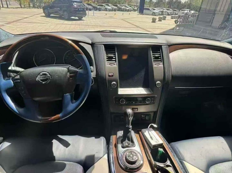 邯郸18年日产途乐5