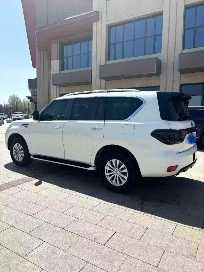 邯郸18年日产途乐8