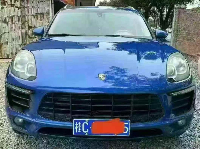 防城港16年保时捷Macan1