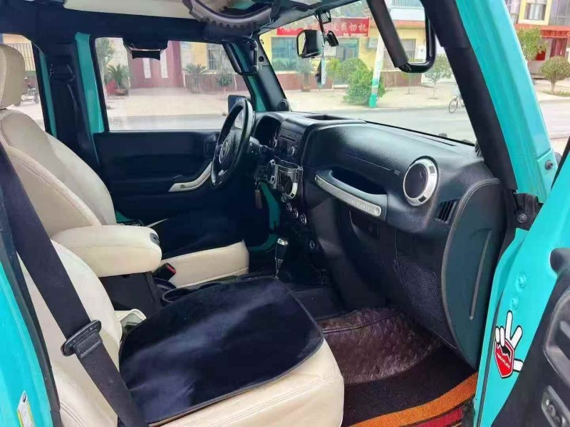 枣庄14年Jeep牧马人5