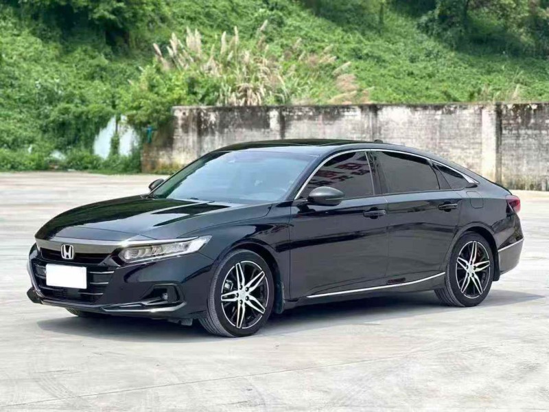 烟台22年本田雅阁2