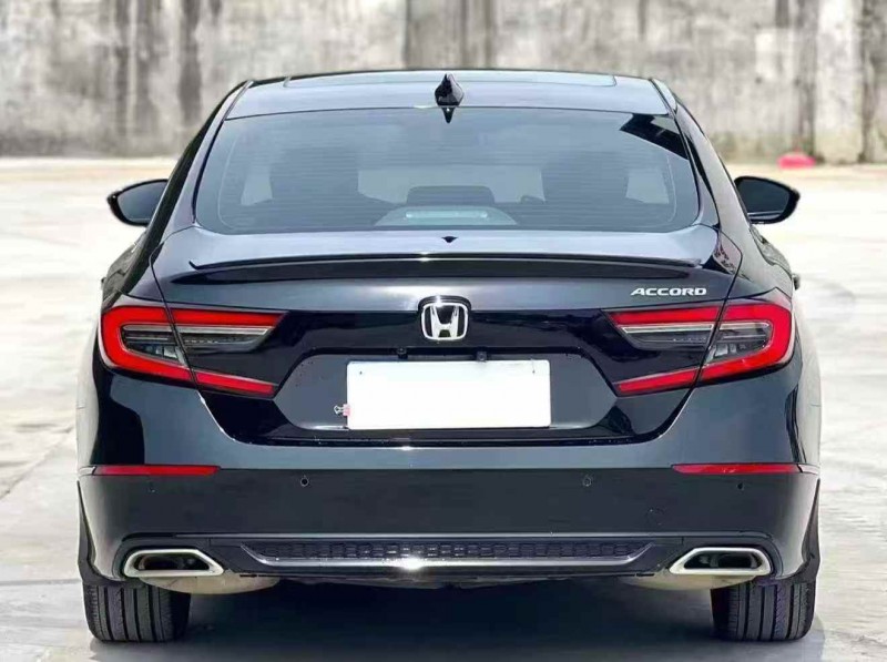 烟台22年本田雅阁8