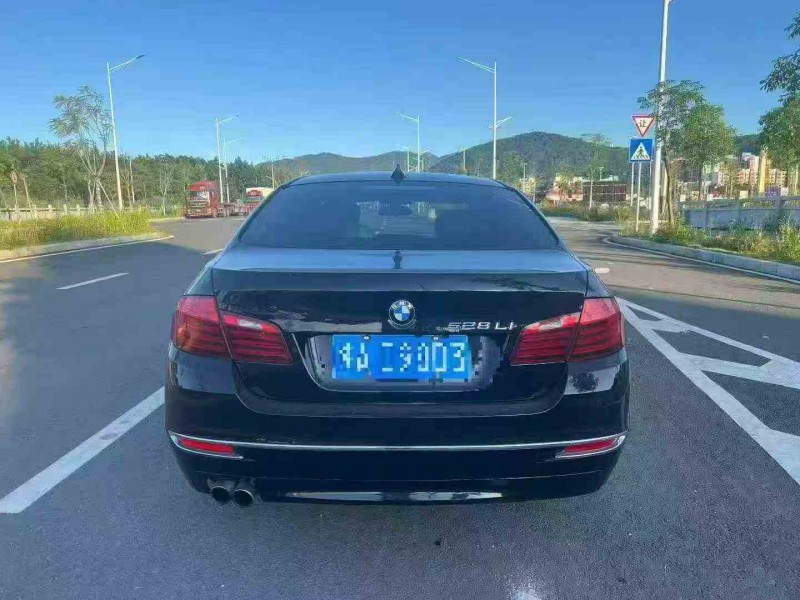 深圳15年宝马5系8