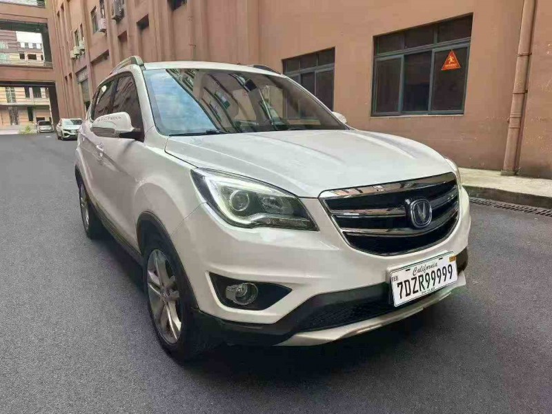 重庆17年长安汽车CS352