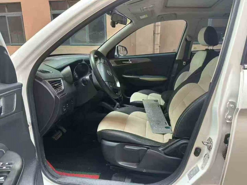 重庆17年长安汽车CS357