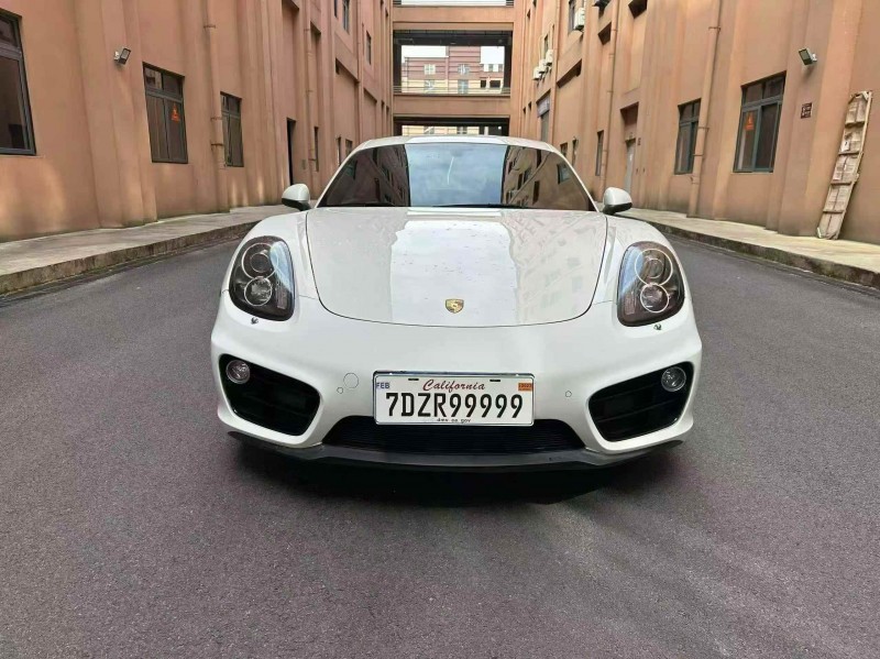 重庆14年保时捷卡曼1