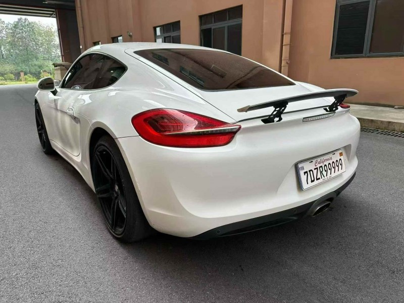 重庆14年保时捷卡曼9