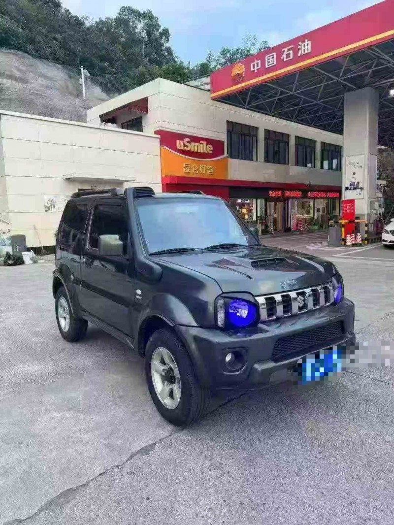 重庆17年铃木吉姆尼3