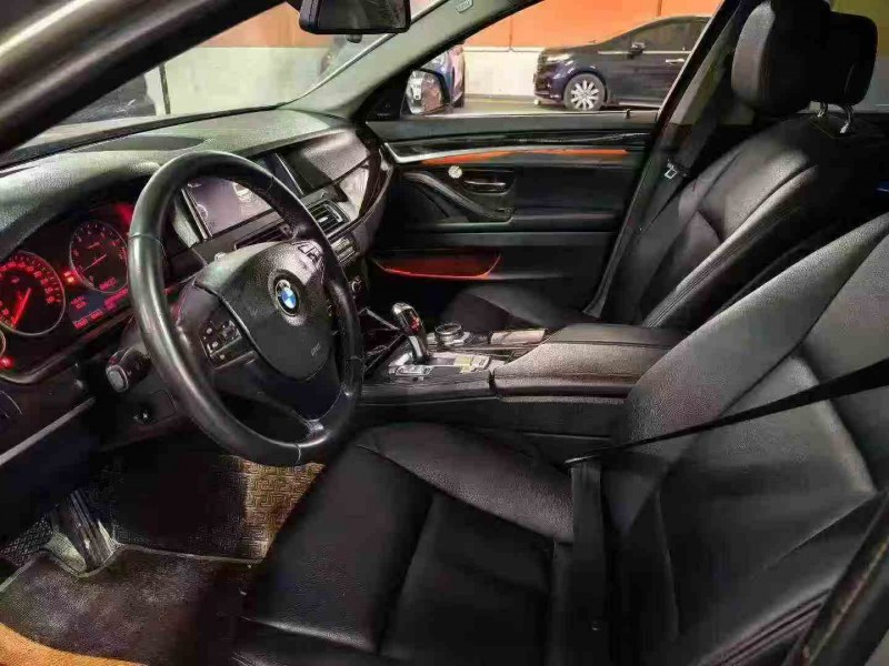 重庆13年宝马5系4