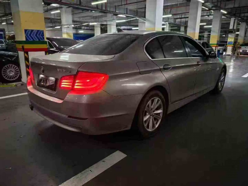 重庆13年宝马5系8