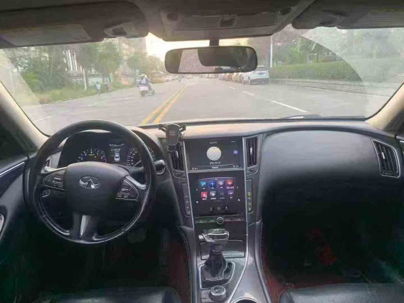 珠海15年英菲尼迪Q50L4
