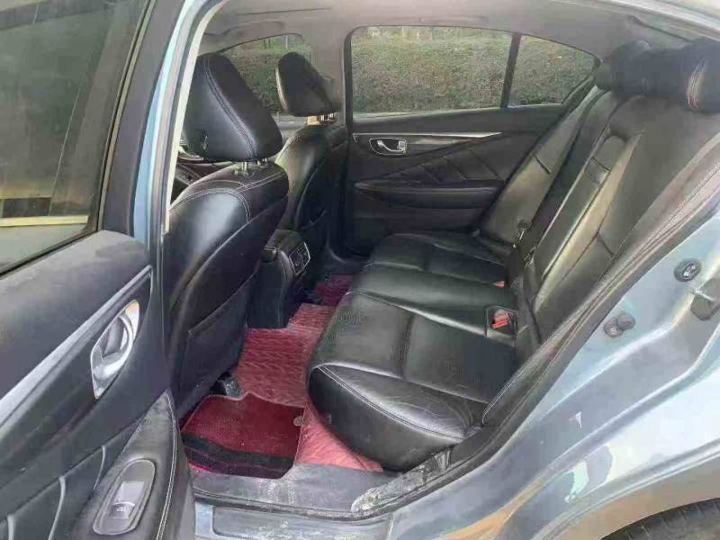 珠海15年英菲尼迪Q50L6