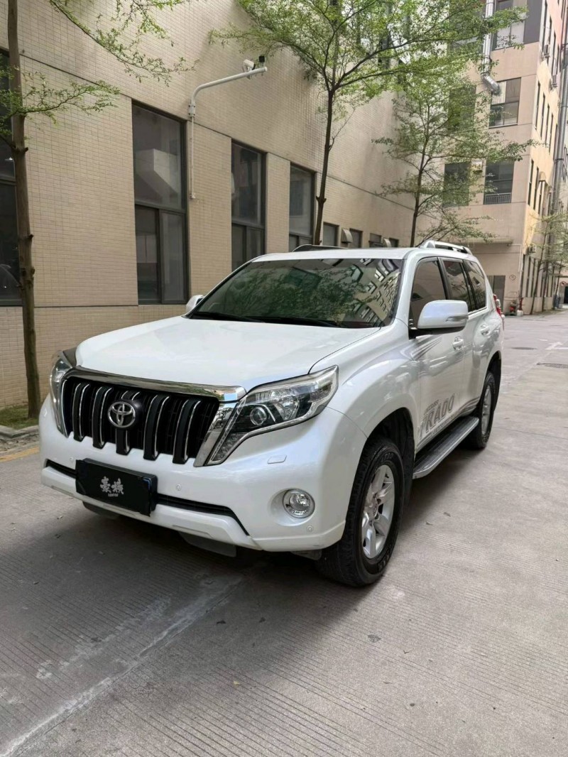 佛山17年丰田普拉多3