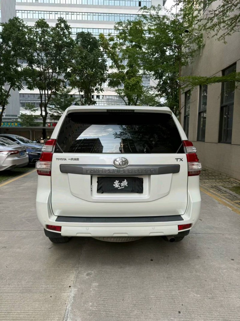 佛山17年丰田普拉多5