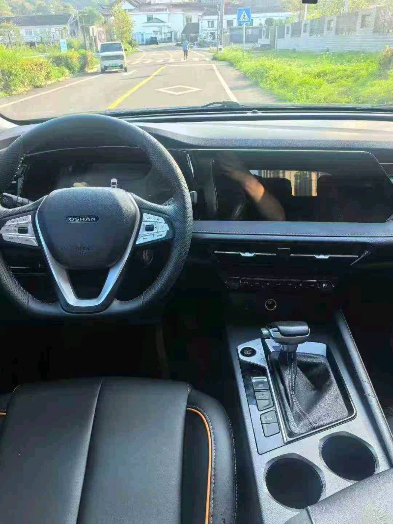 嘉兴22年长安汽车欧尚4