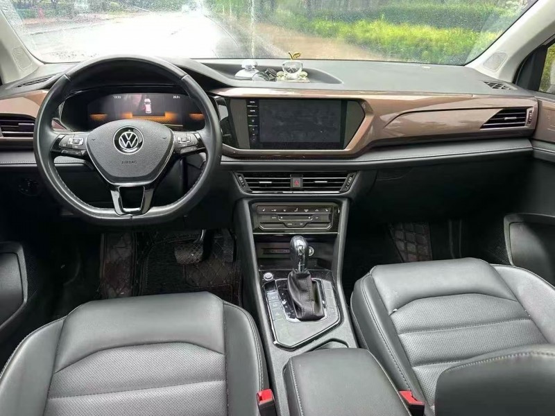 青岛23年大众途岳4