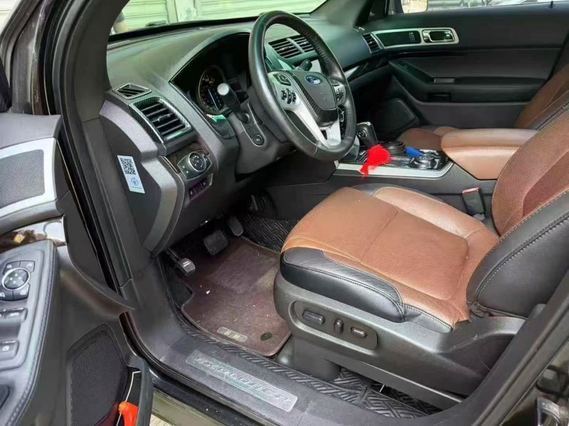 青岛15年福特探险者3