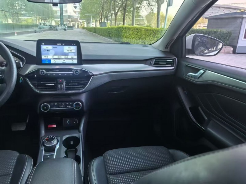 沧州19年福特福克斯6