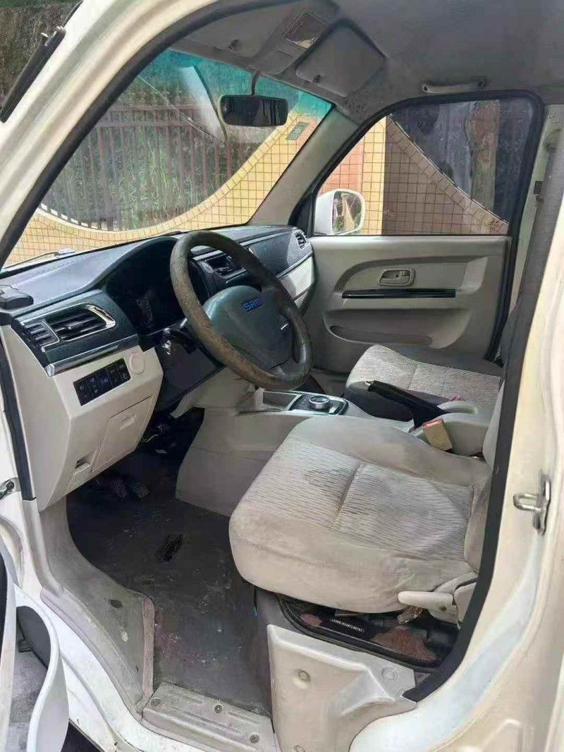 东莞21年华晨海狮4