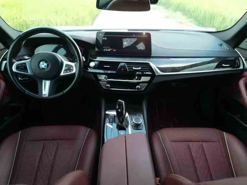 湖州22年宝马5系4