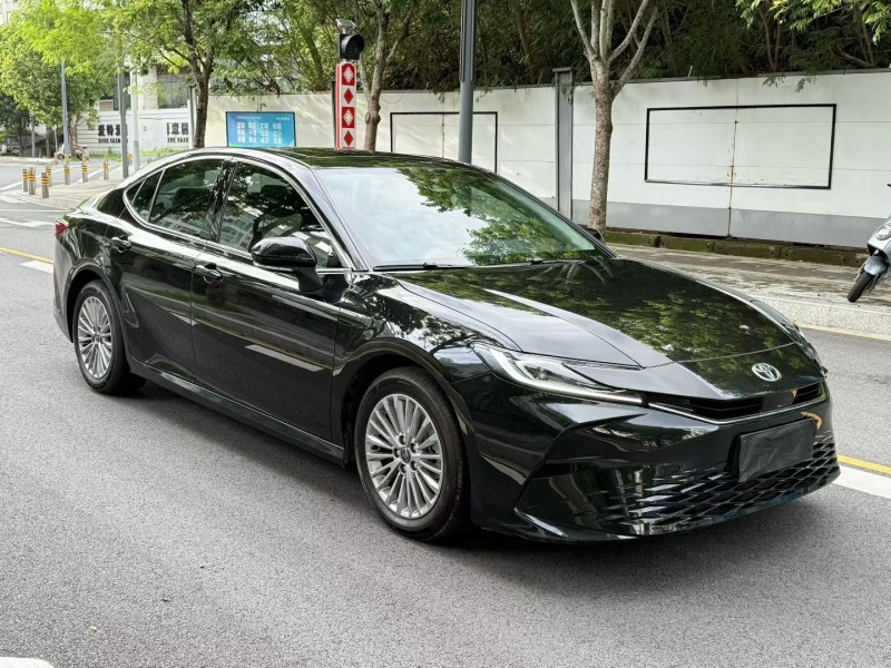 深圳25年丰田凯美瑞2